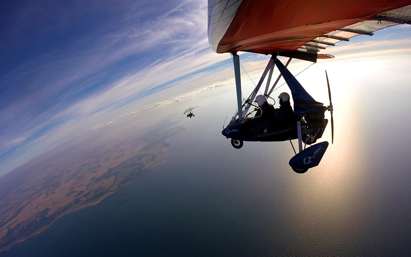 6000' over the Firth of Forth